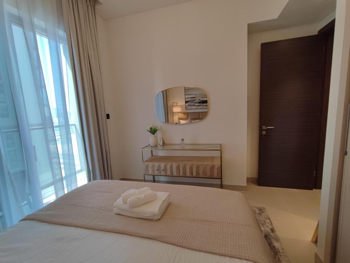 Beautiful 2 Bedroom Next To Business Bay - Sobha Creek Vista Dubai Bagian luar foto