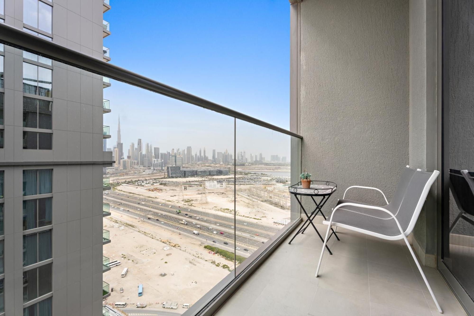 Beautiful 2 Bedroom Next To Business Bay - Sobha Creek Vista Dubai Bagian luar foto