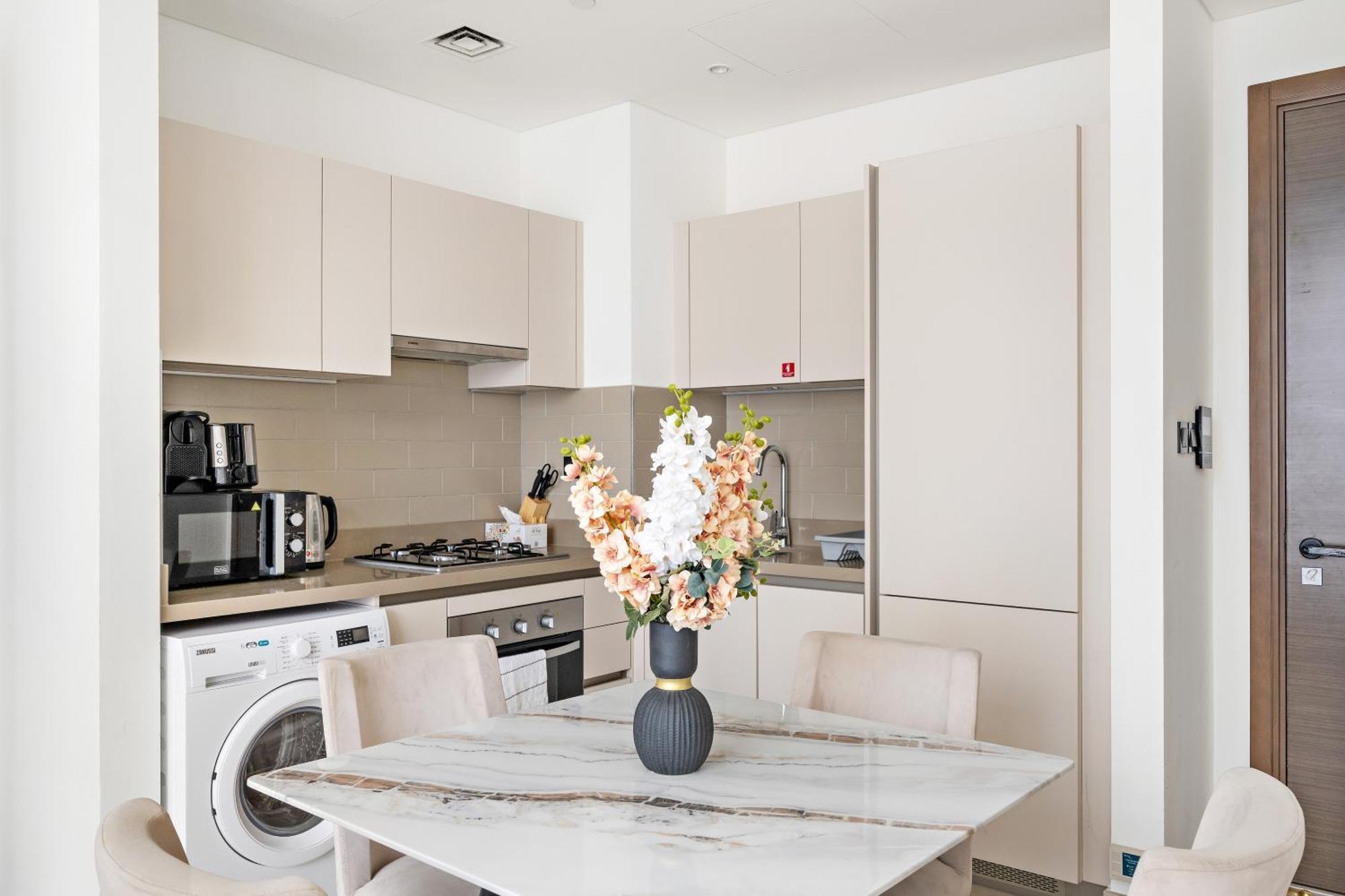 Beautiful 2 Bedroom Next To Business Bay - Sobha Creek Vista Dubai Bagian luar foto