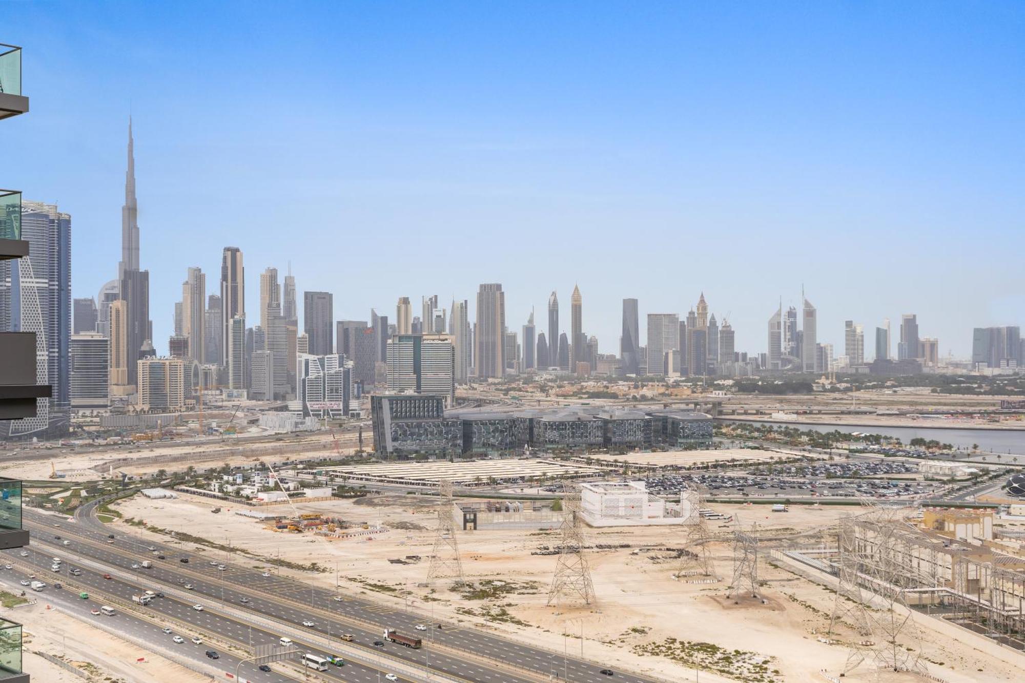 Beautiful 2 Bedroom Next To Business Bay - Sobha Creek Vista Dubai Bagian luar foto